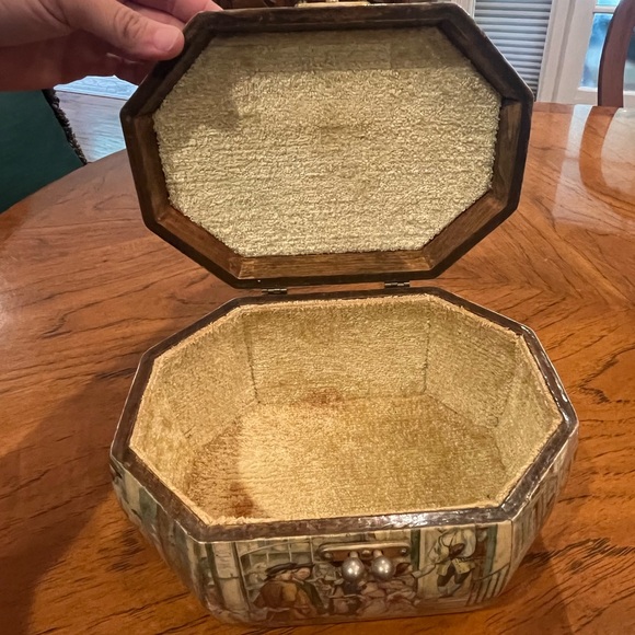 Antique Anton Pieck wooden provincial town graphic flip top purse. Amazing! - Picture 10 of 15